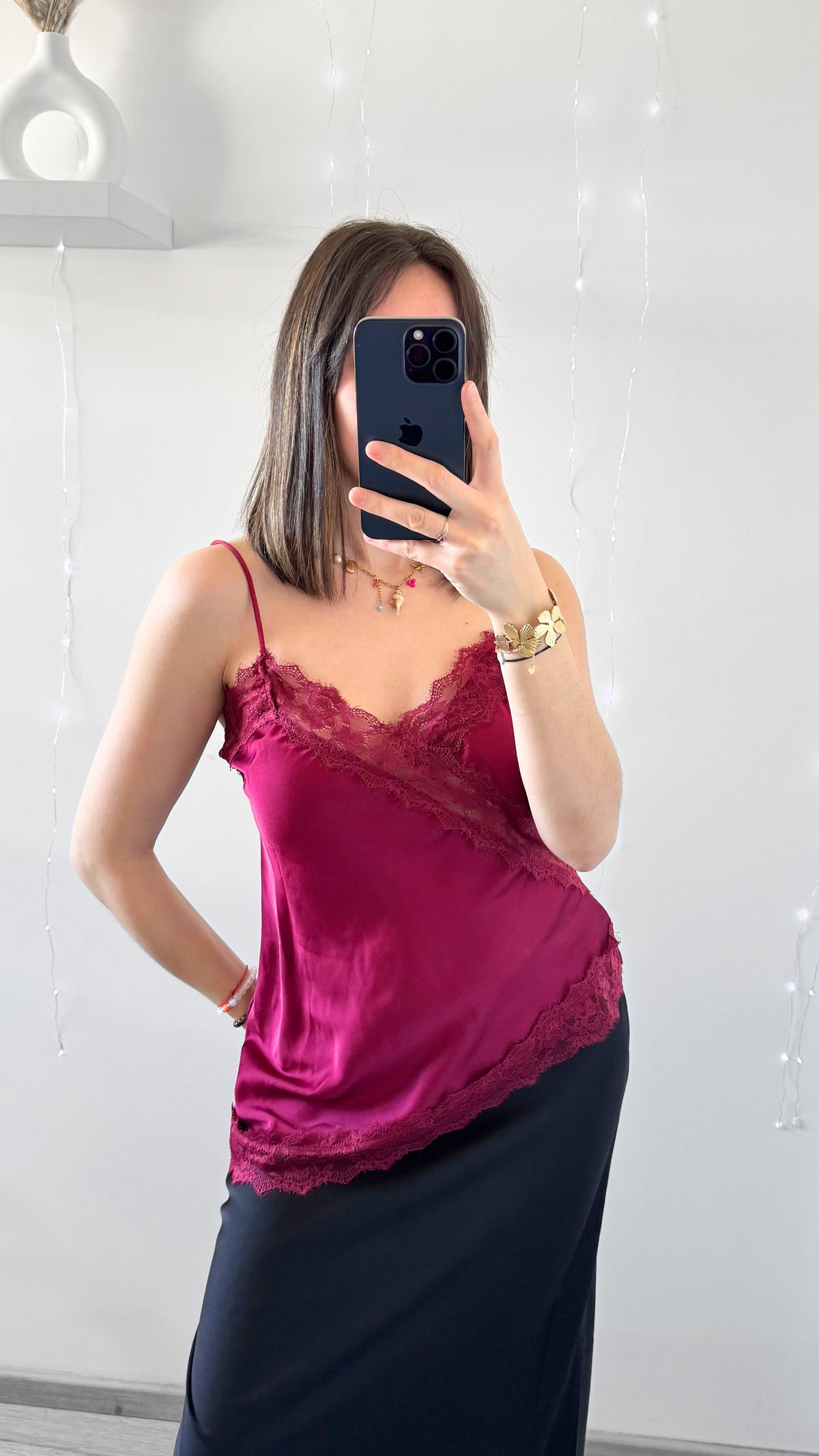 Haut Asymétrique En Satin & Dentelle DELPHINE Bordeaux