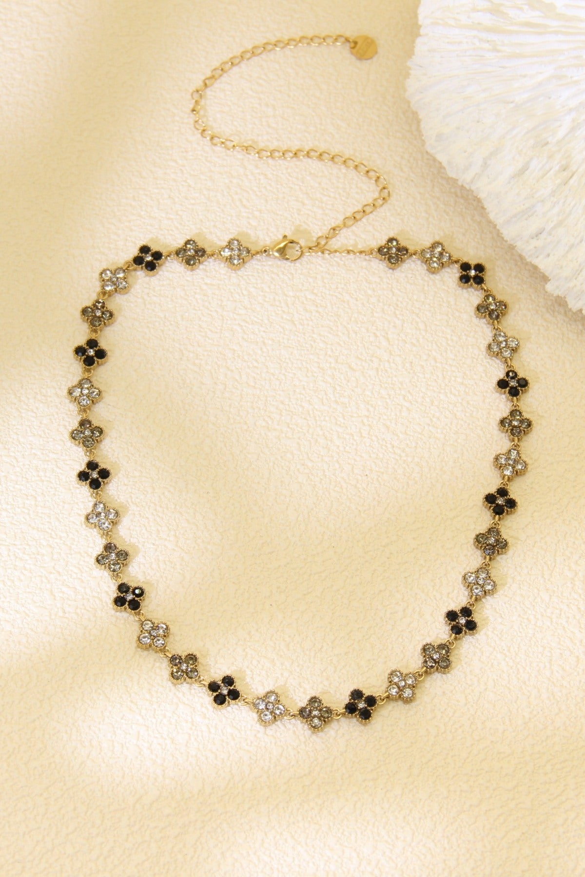 Collier PRINCESSE Ras-du-cou Strass Noir