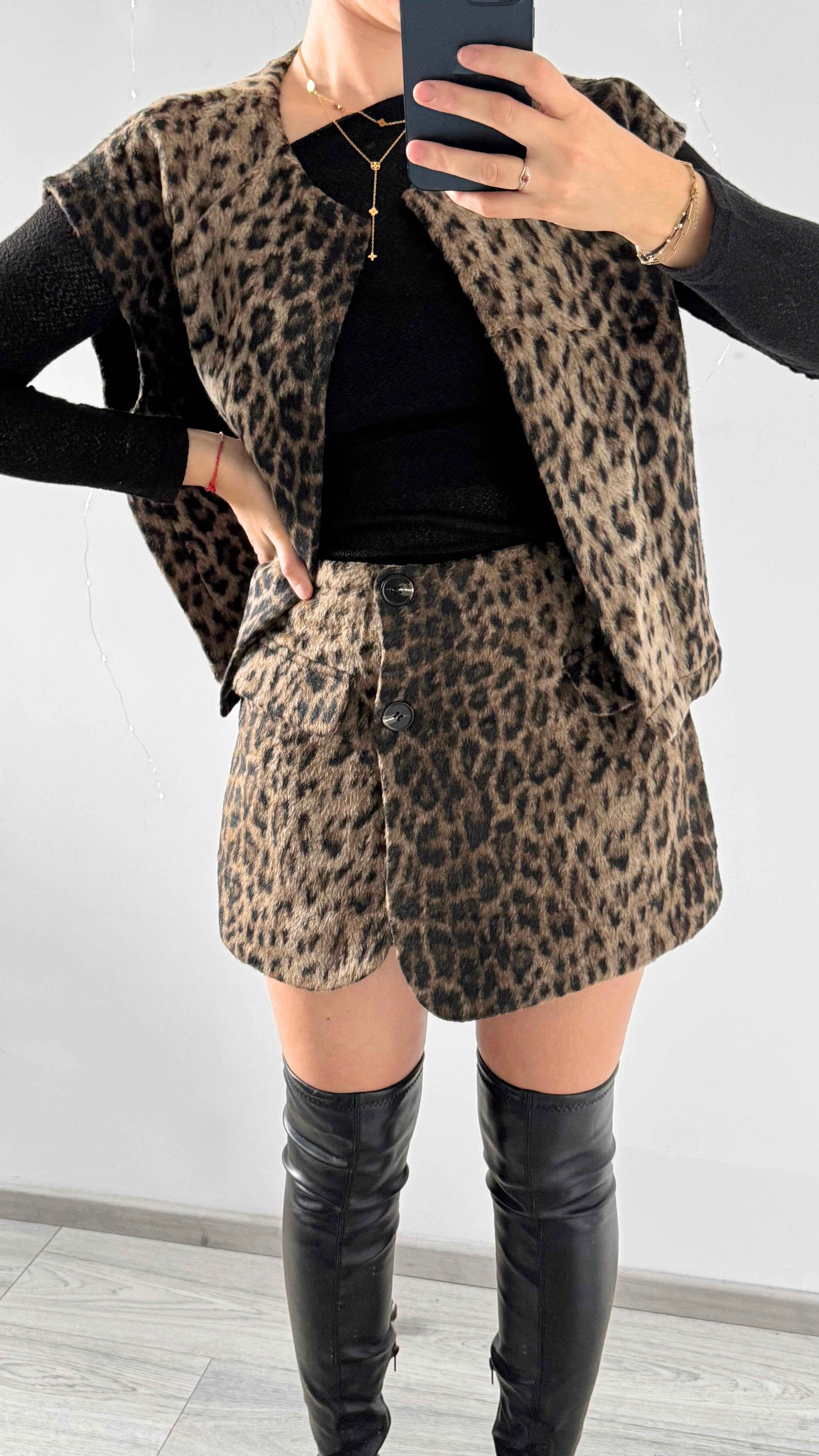 Jupe Short Léopard ORA